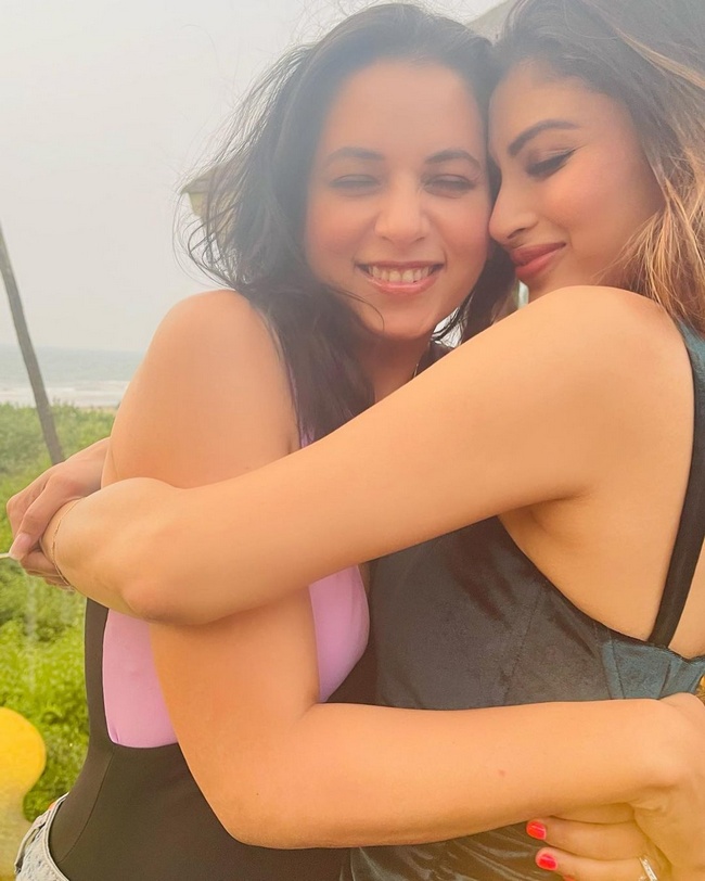 Mouni Roy Latest Instagram Stills